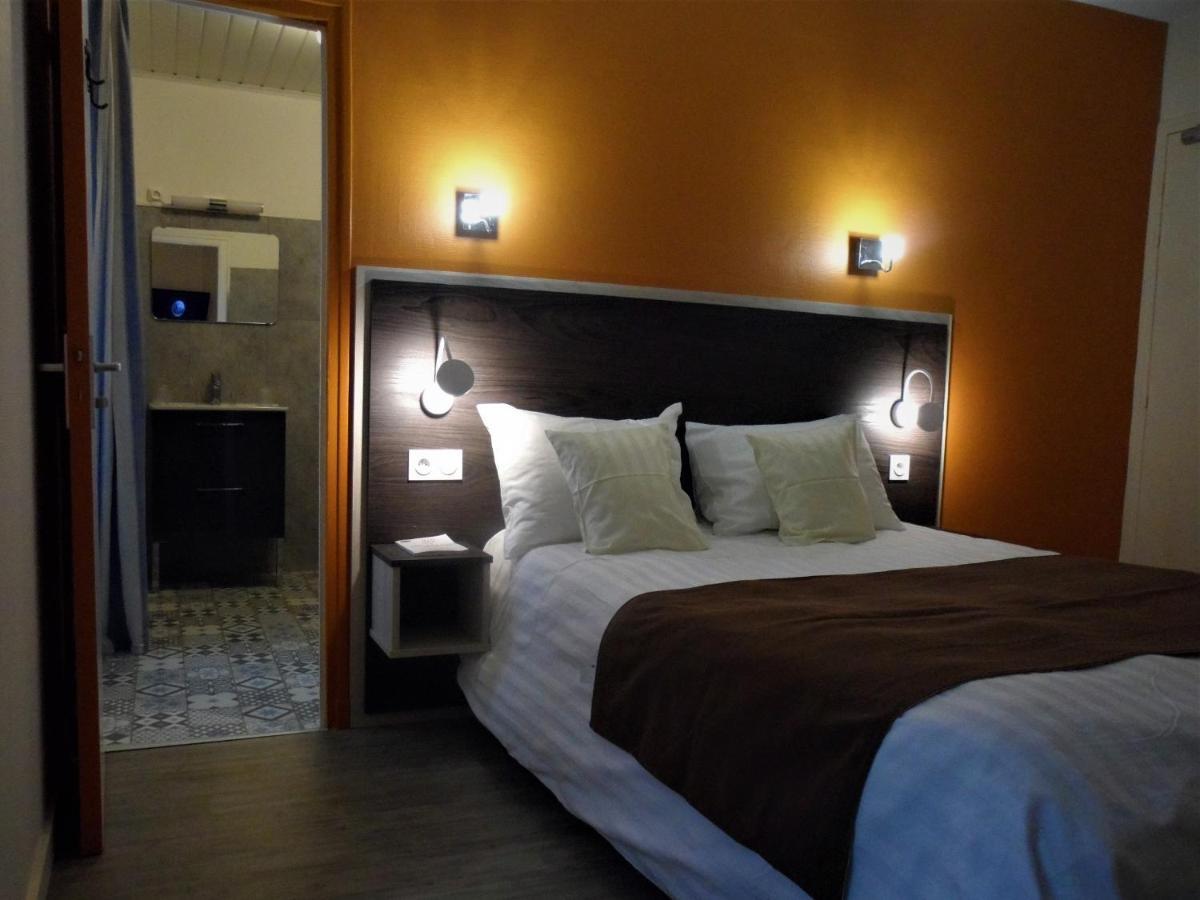Le Petit Keriquel Hotel La Chapelle-Caro ห้อง รูปภาพ