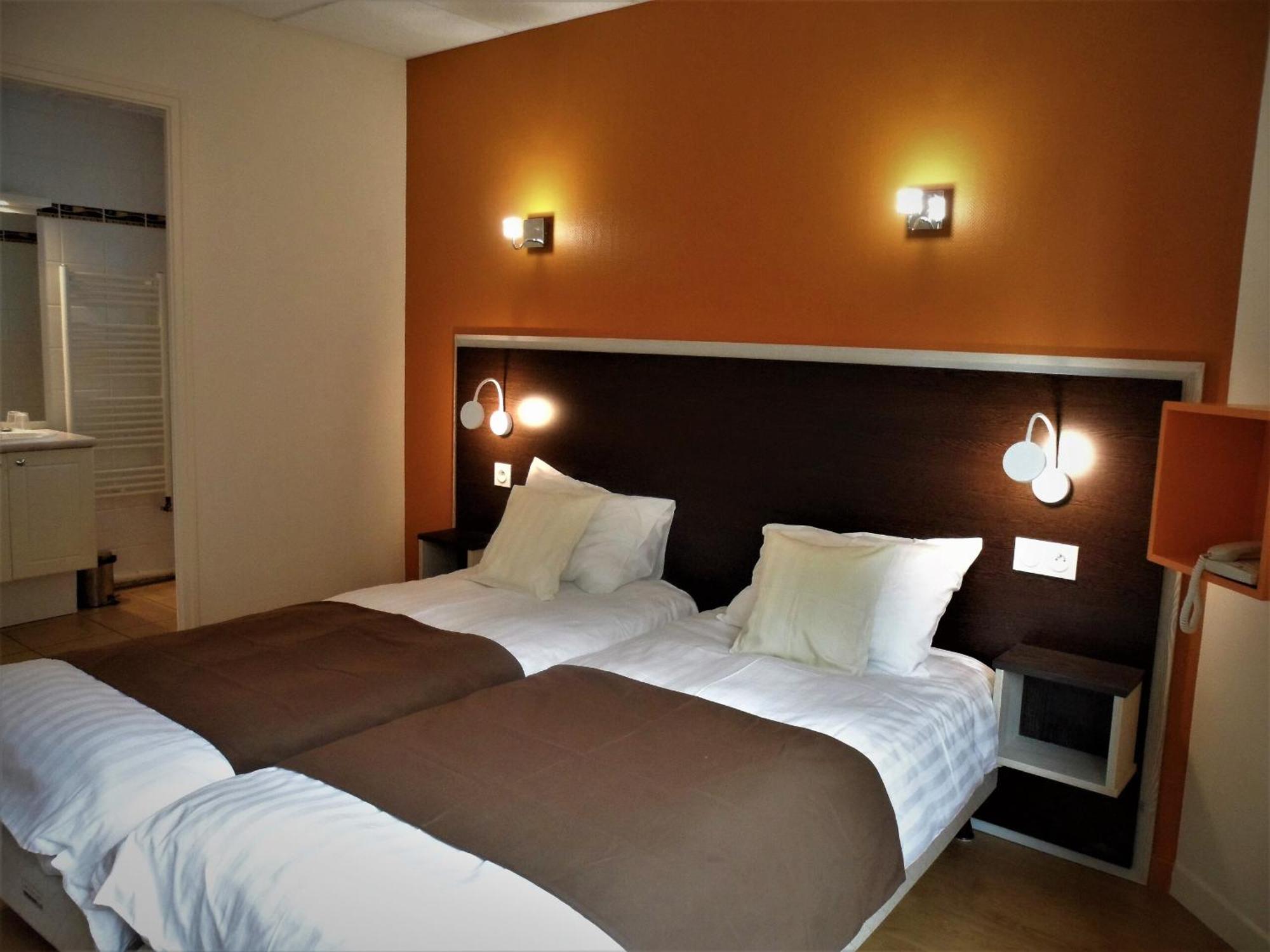 Le Petit Keriquel Hotel La Chapelle-Caro ห้อง รูปภาพ
